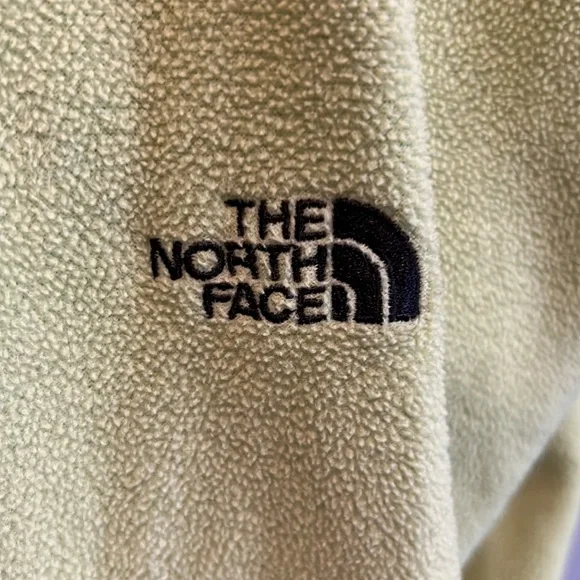 The North Face Fleece EUC - Picture 15 of 16
